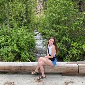 Meet your Posher, Emma